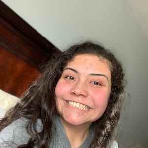 Meet your Posher, Daniela